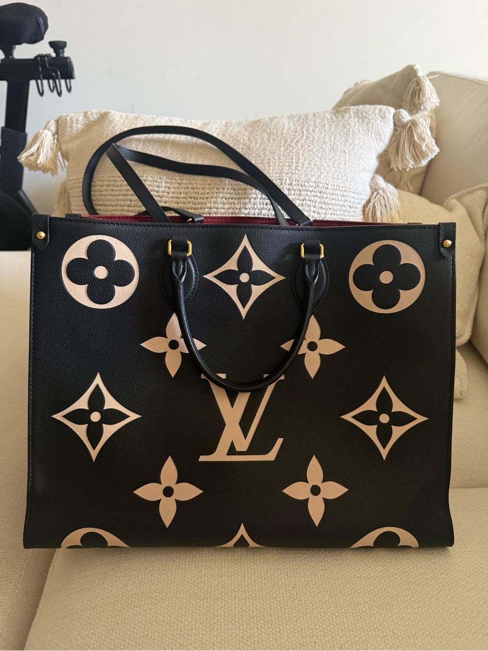 LIKE NEW!!! AUTHENTIC Louis Vuitton On The Go Empriente GM - Picture 2 of 7